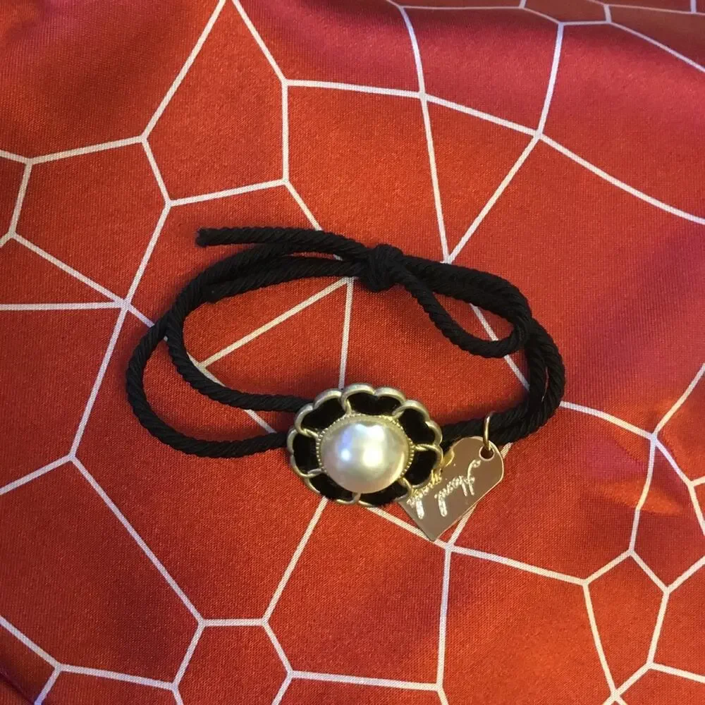 Black & Matte Gold Pearl Floret Detail Rope Hair Tie - Picture 3 of 6